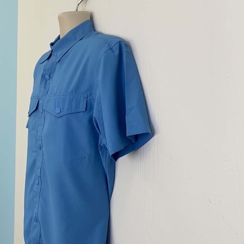 Duluth Trading Company - Baby Blue Polyester Short Sleeve Button Up Size Med - Picture 7 of 10